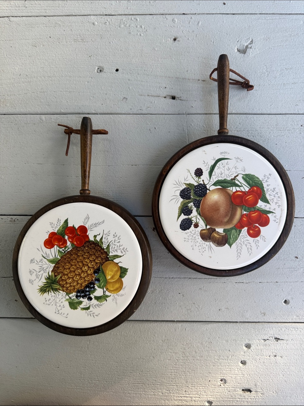 Vintage Tile Trivet Hanging Cornwall Wood Products Maine Fruit Ceramic